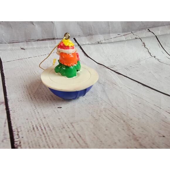 Remarkabowl Tupperware Elf Plastic Ornament - Picture 3 of 5